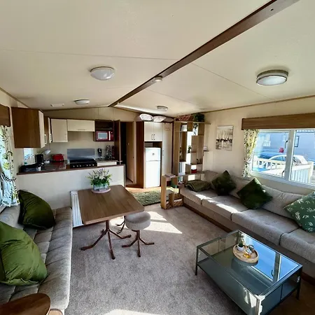 Summer Breeze Apartment