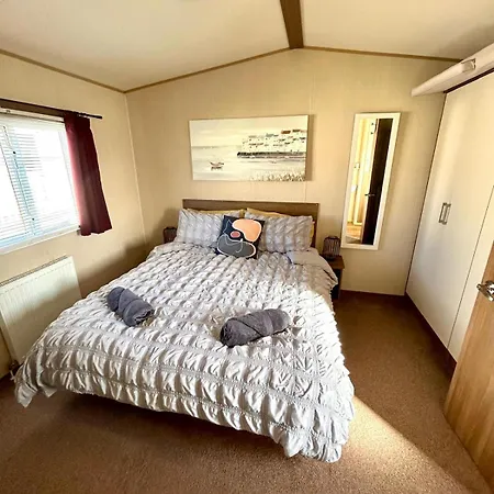 Summer Breeze Bude